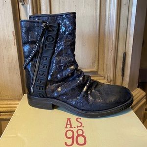 ‘***SOLD***AS 98 Italian Leather Boots